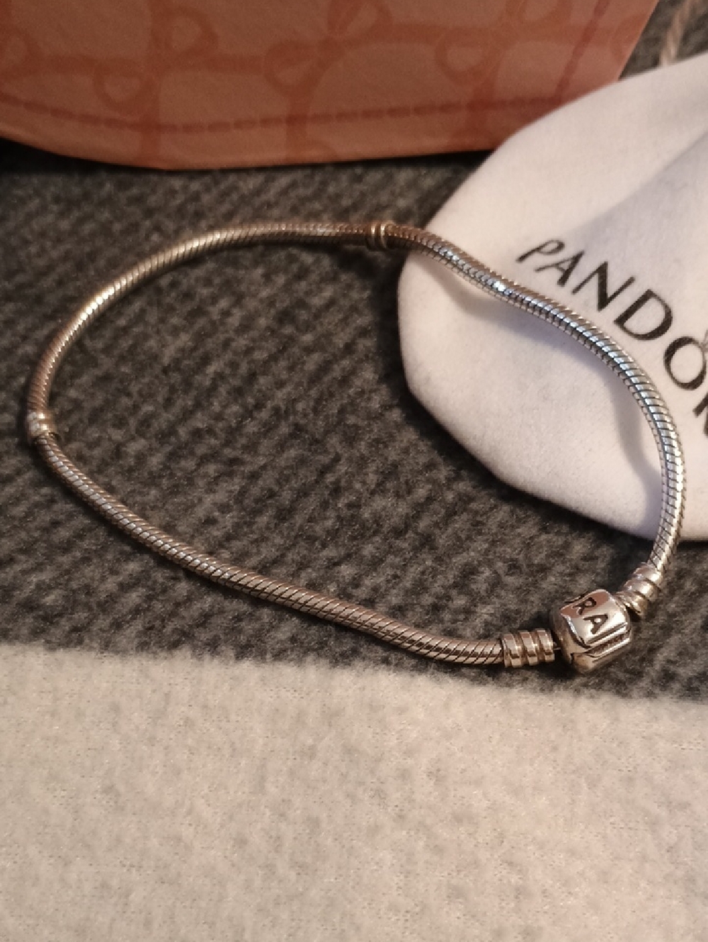 Pandora Authentic Snake Bracelet S/S - Picture 2 of 9